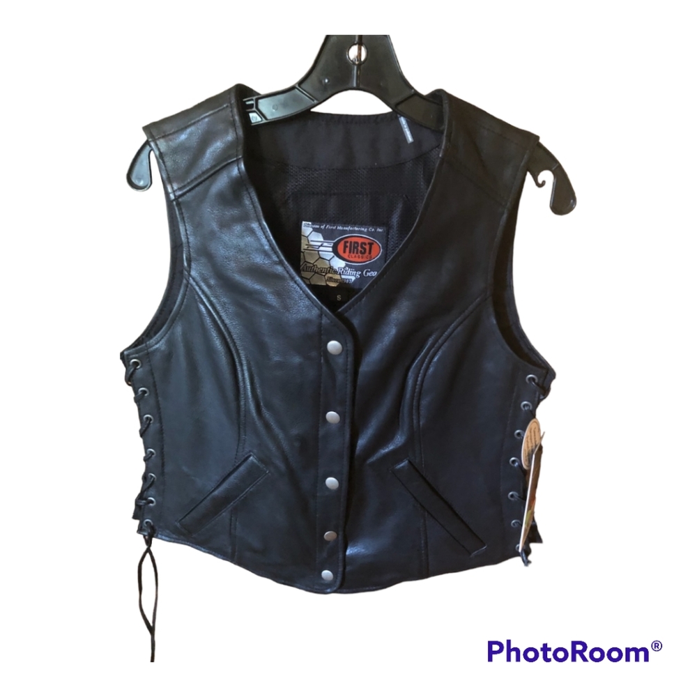 Leather Motorcycle Concealed Carry Vest.  Small.